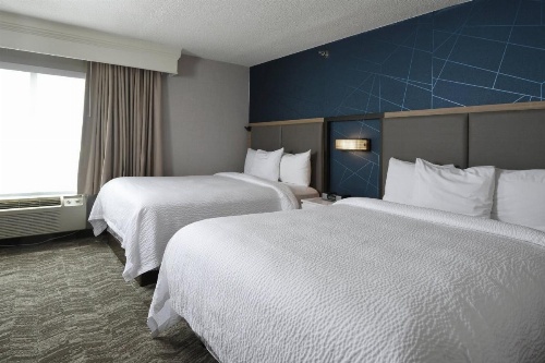 SpringHill Suites by Marriott Des Moines West image 1